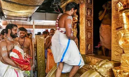 ಶಬರಿಮಲೆ ದೇವಾಲಯದ ಚಿನ್ನ ಕಳವು ಪ್ರಕರಣ | ಮಾಜಿ ಕಾರ್ಯ ನಿರ್ವಹಣಾಧಿಕಾರಿ ಬಂಧನ