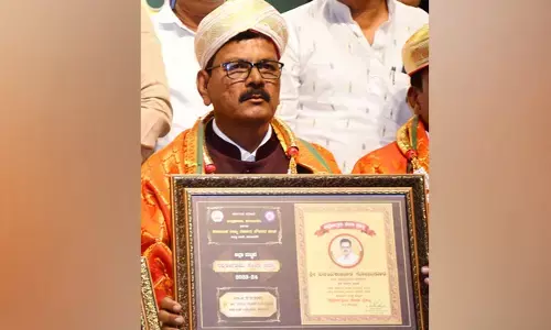 ಕಲಬುರಗಿ | ವಿಜಯಕುಮಾರ್ ಎಸ್.ಸೋಮನೂರಗೆ ಸರ್ವೋತ್ತಮ ಸೇವಾ ಪ್ರಶಸ್ತಿ ಪ್ರದಾನ