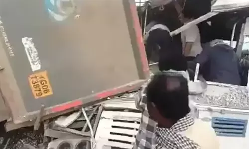 ತೆಲಂಗಾಣ | ರಂಗಾರೆಡ್ಡಿಯಲ್ಲಿ ಬಸ್– ಲಾರಿ ಮುಖಾಮುಖಿ ಢಿಕ್ಕಿ :  ಕನಿಷ್ಠ 24 ಮಂದಿ ಮೃತ್ಯು, ಹಲವರ ಸ್ಥಿತಿ ಗಂಭೀರ