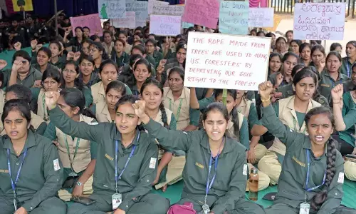 ಬೆಂಗಳೂರು | ಅರಣ್ಯ ಇಲಾಖೆ ಹುದ್ದೆಗಳಿಗೆ ಬಿಎಸ್ಸಿ ಅರಣ್ಯಶಾಸ್ತ್ರ ಕನಿಷ್ಠ ವಿದ್ಯಾರ್ಹತೆಯನ್ನಾಗಿಸಲು ಆಗ್ರಹಿಸಿ ಧರಣಿ ಸತ್ಯಾಗ್ರಹ
