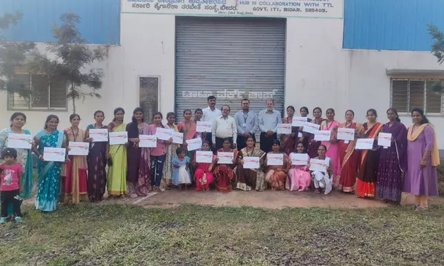 ಬೀದರ್ | ಯುವತಿಯರು ಸರಕಾರದ ಯೋಜನೆ ಪಡೆಯುವ ಮೂಲಕ ಉದ್ಯಮಿಯಾಗಬಹುದು : ಲಕ್ಷ್ಮೀಕಾಂತ್