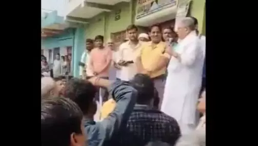 ಮತದಾನದ ದಿನದಂದು ಅವರನ್ನು ಹೊರಗೆ ಹೋಗಲು ಬಿಡಬೇಡಿ : ವಿರೋಧ ಪಕ್ಷದ ನಾಯಕರನ್ನುದ್ದೇಶಿಸಿ ವಿವಾದಾತ್ಮಕ ಹೇಳಿಕೆ ನೀಡಿದ ಕೇಂದ್ರ ಸಚಿವ