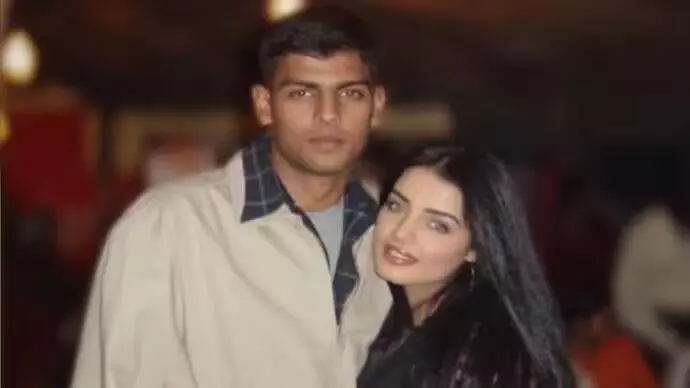 ಯುಎಇಯಲ್ಲಿ ಬಂಧನದಲ್ಲಿರುವ ನಟಿ ಸೆಲಿನಾ ಜೇಟ್ಲಿ ಸೋದರನಿಗೆ ಕಾನೂನು ನೆರವು ಒದಗಿಸಿ: ಕೇಂದ್ರಕ್ಕೆ ದಿಲ್ಲಿ ಹೈಕೋರ್ಟ್ ನಿರ್ದೇಶನ ಯುಎಇಯಲ್ಲಿ ಬಂಧನದಲ್ಲಿರುವ ನಟಿ ಸೆಲಿನಾ ಜೇಟ್ಲಿ ಸೋದರನಿಗೆ ಕಾನೂನು ನೆರವು ಒದಗಿಸಿ: ಕೇಂದ್ರಕ್ಕೆ ದಿಲ್ಲಿ ಹೈಕೋರ್ಟ್ ನಿರ್ದೇಶನ