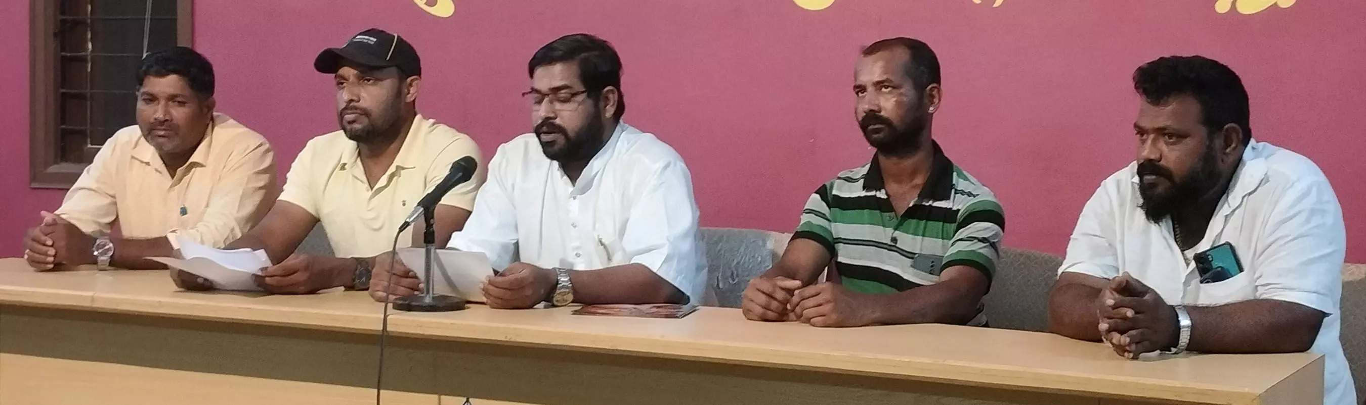 ಪಾರಂಪಳ್ಳಿ ಅನಧಿಕೃತ ಘನ ತ್ಯಾಜ್ಯ ಘಟಕದ ವಿರುದ್ಧ ಪ್ರತಿಭಟನೆ: ಕೋಟ ನಾಗೇಂದ್ರ ಪುತ್ರನ್ ಎಚ್ಚರಿಕೆ