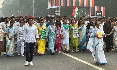 ಪಶ್ಚಿಮ ಬಂಗಾಳ | ಎಸ್‌ಐಆರ್ ವಿರುದ್ಧ ಮಮತಾ ಬ್ಯಾನರ್ಜಿ ನೇತೃತ್ವದಲ್ಲಿ ಪ್ರತಿಭಟನಾ ಮೆರವಣಿಗೆ