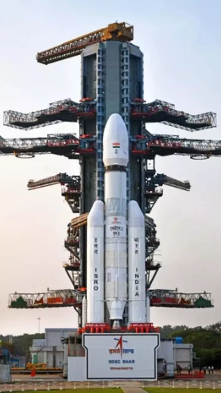 ಅತೀ ಭಾರದ ಉಪಗ್ರಹ ಉಡಾಯಿಸಿದ ಇಸ್ರೋ! ಅತೀ ಭಾರದ ಉಪಗ್ರಹ ಉಡಾಯಿಸಿದ ಇಸ್ರೋ!