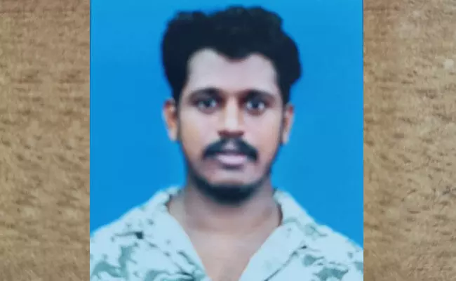 ಪದ್ಮುಂಜದಲ್ಲಿ ವಾಹನ ತಡೆದು ಹಲ್ಲೆ ಪ್ರಕರಣ; ಶರತ್ ಚೌಟಗೆ ಜೈಲು ಶಿಕ್ಷೆ ಪದ್ಮುಂಜದಲ್ಲಿ ವಾಹನ ತಡೆದು ಹಲ್ಲೆ ಪ್ರಕರಣ; ಶರತ್ ಚೌಟಗೆ ಜೈಲು ಶಿಕ್ಷೆ