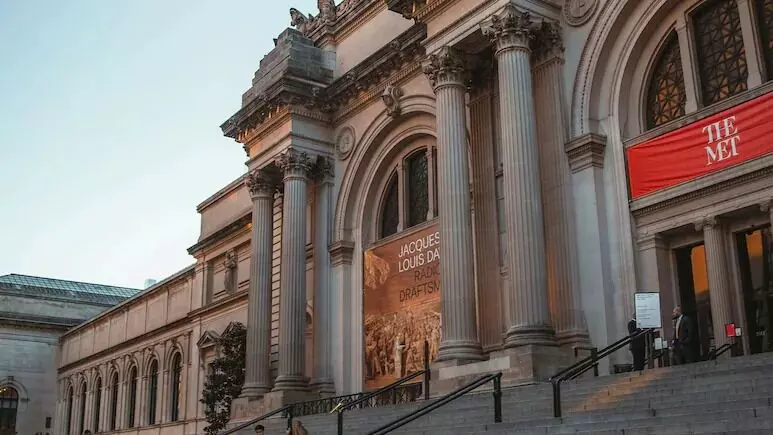 ಅಮೆರಿಕ | ಮೆಟ್ ಮ್ಯೂಸಿಯಂನಲ್ಲಿ ಅಮೂಲ್ಯ ಕಲಾಕೃತಿಗೆ ನೀರು ಸುರಿದ ಯುವಕನ ಬಂಧನ