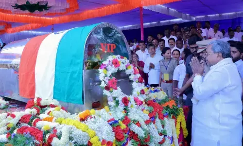 ಸಕಲ ಸರಕಾರಿ ಗೌರವಗಳೊಂದಿಗೆ ಎಚ್.ವೈ.ಮೇಟಿ ಅಂತ್ಯಕ್ರಿಯೆ