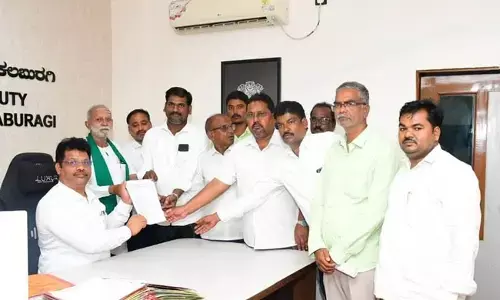 ಕಲಬುರಗಿ | ಎಫ್‌ಆರ್‌ಪಿ ಬೆಲೆ ನಿಗದಿ ಮಾಡದ ಸಕ್ಕರೆ ಕಾರ್ಖಾನೆಗಳ ವಿರುದ್ಧ ಕಠಿಣ ಕ್ರಮ ದಾಖಲಿಸುವಂತೆ ಆಗ್ರಹ