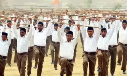 ಹೈಕೋರ್ಟ್ ಸಲಹೆಯಂತೆ ನಡೆದ ಶಾಂತಿಸಭೆ | ಚಿತ್ತಾಪುರದಲ್ಲಿ ನ.13 ಅಥವಾ 16ರಂದು ಪಥಸಂಚಲನಕ್ಕೆ ಅನುಮತಿಗೆ ಆರೆಸ್ಸೆಸ್ ಮನವಿ