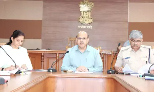 ಕೊಪ್ಪಳ | ರಸ್ತೆ ಸುರಕ್ಷತೆಗೆ ಅರಿವು ಕಾರ್ಯಕ್ರಮ ಹಮ್ಮಿಕೊಳ್ಳಿ : ಡಿಸಿ ಸುರೇಶ್ ಇಟ್ನಾಳ