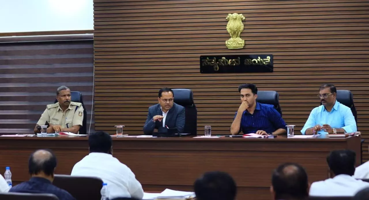 ಬಳ್ಳಾರಿ | ಮ್ಯಾನ್ಯುವಲ್ ಸ್ಕ್ಯಾವೆಂಜರ್ ಗಳ ಜಿಲ್ಲಾ ಮಟ್ಟದ ಜಾಗೃತಿ ಸಮಿತಿ ಸಭೆ ಬಳ್ಳಾರಿ | ಮ್ಯಾನ್ಯುವಲ್ ಸ್ಕ್ಯಾವೆಂಜರ್ ಗಳ ಜಿಲ್ಲಾ ಮಟ್ಟದ ಜಾಗೃತಿ ಸಮಿತಿ ಸಭೆ