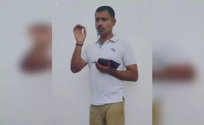 ʼಗೋಹತ್ಯೆ ಕಾಯ್ದೆʼ ಬಗ್ಗೆ ಮಸೀದಿಗಳಲ್ಲಿ ಜಾಗೃತಿ ಕಾರ್ಯಕ್ರಮ ಅಸಂವಿಧಾನಿಕ; ಪೊಲೀಸರ ವಿರುದ್ಧ ಕಾನೂನು ಕ್ರಮಕ್ಕೆ ಐಜಿಪಿಗೆ ದೂರು