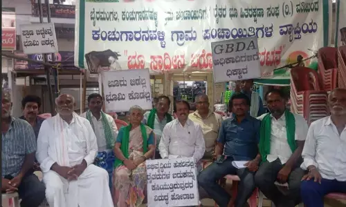 ಬೆಂಗಳೂರು | ಭೂಸ್ವಾಧೀನ ವಿರೋಧಿಸಿ ಅಹೋರಾತ್ರಿ ಧರಣಿ ಸತ್ಯಾಗ್ರಹ