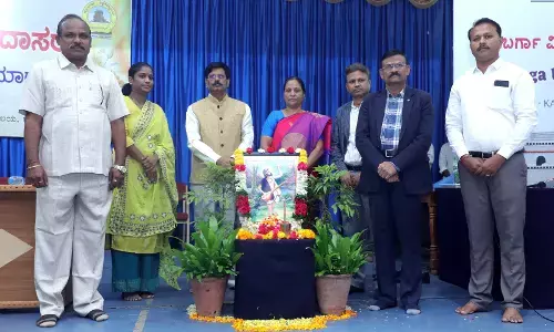 ಗುಲಬರ್ಗಾ ವಿವಿಯಲ್ಲಿ ಕನಕ ಜಯಂತಿ ಆಚರಣೆ