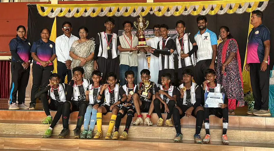 ಉಡುಪಿ ಜಿಲ್ಲಾ ಮಟ್ಟದ ಪುಟ್ಬಾಲ್ ಪಂದ್ಯಾಟ: ಕೋಡಿ ಬ್ಯಾರೀಸ್ ಸೀ ಸೈಡ್ ಶಾಲಾ ತಂಡ ಪ್ರಥಮ