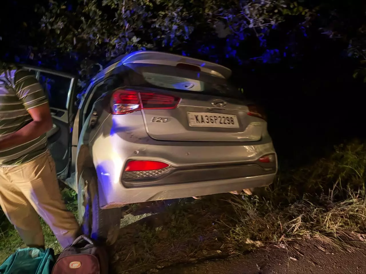 ರಾಯಚೂರು | ಕಾರು ಅಪಘಾತ : ಪಿಎಸ್‌ಐ ಸಹಿತ ಐವರಿಗೆ ಗಾಯ