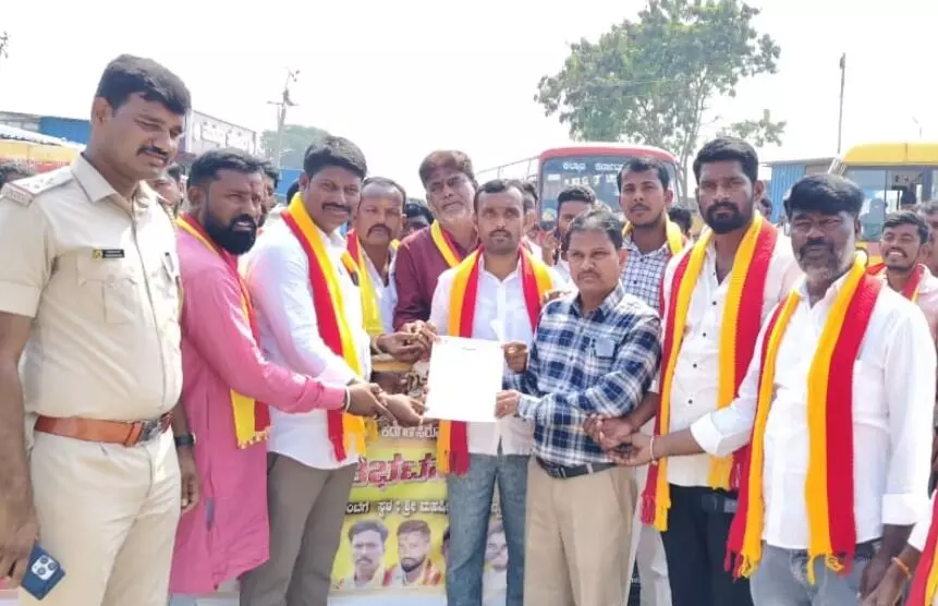 ಯಾದಗಿರಿ | ವಡಗೇರಾ ಗ್ರಾಮ ಪಂಚಾಯಿತಿಯನ್ನು ಮೇಲ್ದರ್ಜೇಗೇರಿಸುವಂತೆ ಆಗ್ರಹಿಸಿ ಕರವೇ ಪ್ರತಿಭಟನೆ