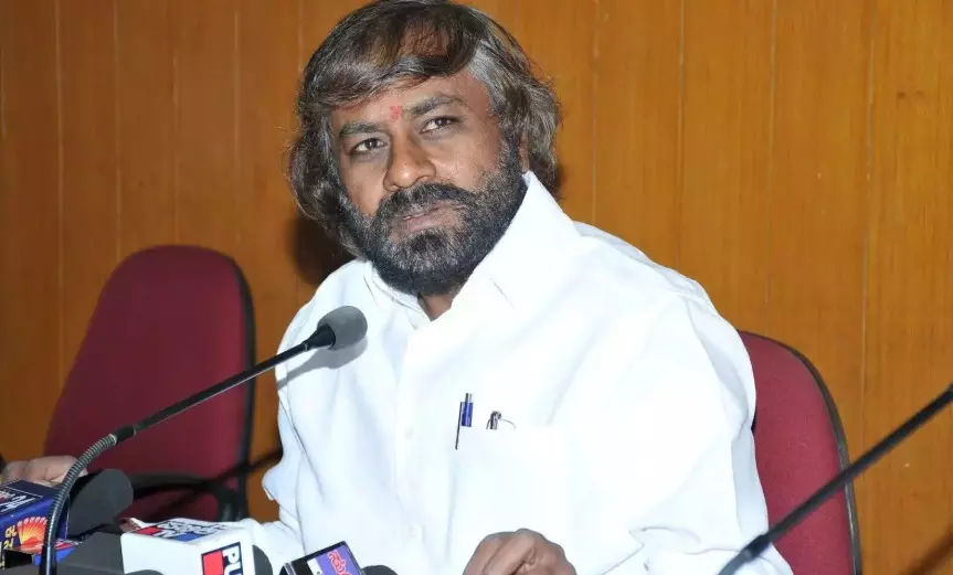 ಕಾಡಿನೊಳಗಿನ ಜನವಸತಿ ಸ್ಥಳಾಂತರದ ಕುರಿತು ಪರಿಶೀಲನೆ : ಸಚಿವ ಈಶ್ವರ್ ಖಂಡ್ರೆ