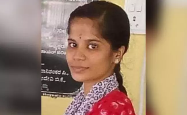 ಪವಿತ್ರ ಪವಿತ್ರ