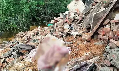 ಬಿಹಾರ| ಮನೆಯ ಮೇಲ್ಚಾವಣಿ ಕುಸಿತ: ಮೂವರು ಮಕ್ಕಳ ಸಹಿತ ಒಂದೇ ಕುಟುಂಬದ ಐವರು ಮೃತ್ಯು