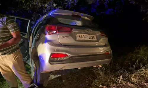 ರಾಯಚೂರು | ಕಾರು ಅಪಘಾತ : ಪಿಎಸ್‌ಐ ಸಹಿತ ಐವರಿಗೆ ಗಾಯ