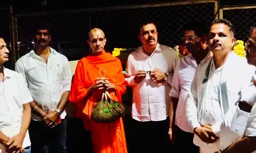 ಕಾರ್ಕಳ ಬಾಹುಬಲಿ ಬೆಟ್ಟಕ್ಕೆ ಎಂ.ಎನ್.ರಾಜೇಂದ್ರ ಕುಮಾರ್ ರಿಂದ ಶಾಶ್ವತ ದಾರಿದೀಪ ಅಳವಡಿಕೆ