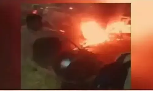 ದಿಲ್ಲಿಯ ಕೆಂಪು ಕೋಟೆ ಬಳಿ ಕಾರು ಸ್ಫೋಟ: 3 ವಾಹನಗಳು ಅಗ್ನಿಗಾಹುತಿ, ಹಲವರಿಗೆ ಗಾಯ