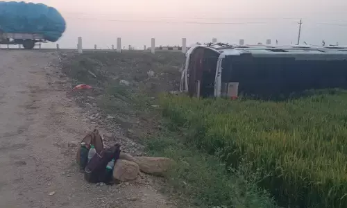 ರಾಯಚೂರು | ಕೆಎಸ್ ಆರ್ ಟಿಸಿ ಬಸ್ ಪಲ್ಟಿ : 13 ಪ್ರಯಾಣಿಕರಿಗೆ ಗಾಯ