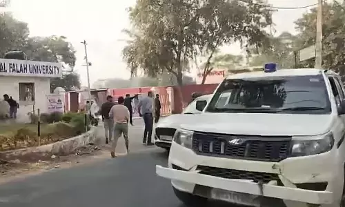 ಭಾರೀ ಭಯೋತ್ಪಾದಕ ಸಂಚು ವಿಫಲಗೊಳಿಸಿದ ಜಮ್ಮುಕಾಶ್ಮೀರ ಪೋಲಿಸರು, ಏಳು ಜನರ ಬಂಧನ