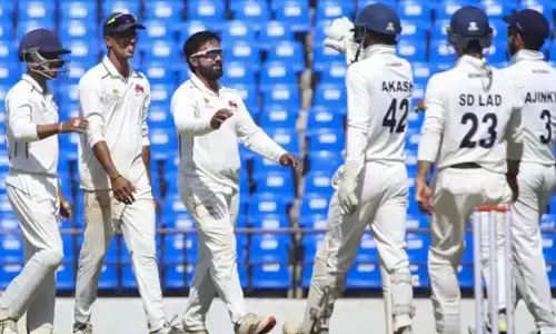 ರೋಚಕ ಘಟ್ಟ ತಲುಪಿದ ಕರ್ನಾಟಕ- ಮಹಾರಾಷ್ಟ್ರ ರಣಜಿ ಪಂದ್ಯ