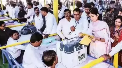 ಬಿಹಾರ | 12 ಸಚಿವರು ಸೇರಿ 1,302 ಅಭ್ಯರ್ಥಿಗಳ ಭವಿಷ್ಯ ನಿರ್ಧಾರಕ್ಕೆ ಮತದಾನ ಆರಂಭ