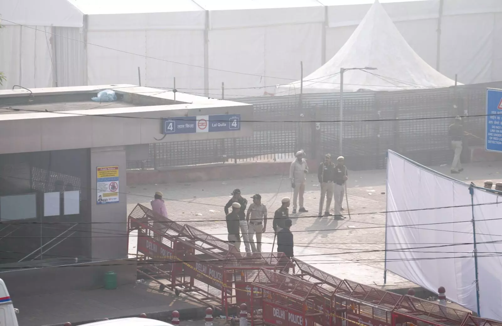 PHOTOS | ಕೆಂಪು ಕೋಟೆ ಬಳಿ ಸ್ಫೋಟ: 12 ಮಂದಿ ಮೃತ್ಯು