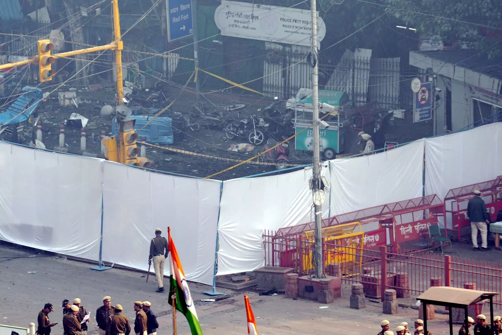 PHOTOS | ಕೆಂಪು ಕೋಟೆ ಬಳಿ ಸ್ಫೋಟ: 12 ಮಂದಿ ಮೃತ್ಯು