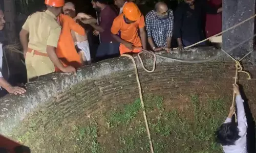 ಕಾಸರಗೋಡು | ಬಾವಿಯಲ್ಲಿ ಸಿಲುಕಿದ ವೃದ್ಧ, ಕಾರ್ಮಿಕನ ರಕ್ಷಣೆ