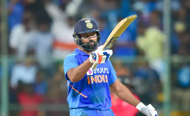 ಬ್ಯಾಟಿಂಗ್ ನಲ್ಲಿ ಅಗ್ರ ಸ್ಥಾನ ಉಳಿಸಿಕೊಂಡ ರೋಹಿತ್: ಐಸಿಸಿ ಏಕದಿನ ರ‍್ಯಾಂಕಿಂಗ್ಸ್