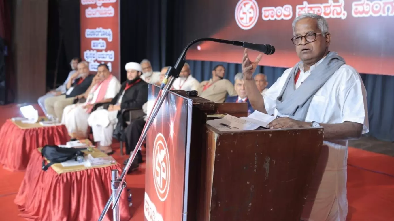 ಇತಿಹಾಸ ಕಣ್ಣಿನ ಧೂಳಾಗದೆ, ಬೆಳಕಾಗಲಿ : ಡಾ.ಪುರುಷೋತ್ತಮ ಬಿಳಿಮಲೆ ಇತಿಹಾಸ ಕಣ್ಣಿನ ಧೂಳಾಗದೆ, ಬೆಳಕಾಗಲಿ : ಡಾ.ಪುರುಷೋತ್ತಮ ಬಿಳಿಮಲೆ