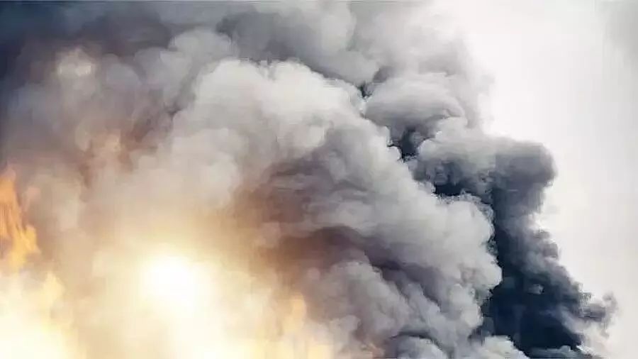 ಉತ್ತರ ಪ್ರದೇಶ | ಪಟಾಕಿ ಕಾರ್ಖಾನೆಯಲ್ಲಿ ಸ್ಫೋಟ : ಇಬ್ಬರು ಮೃತ್ಯು, ಮೂವರಿಗೆ ಗಾಯ