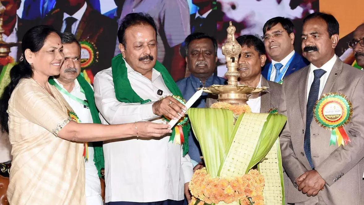 ಕೃಷಿ ಲಾಭದಾಯಕವಾಗುವಂತೆ ಪರಿವರ್ತಿಸಲು ಕೃಷಿ ವಿವಿಗಳು ನೆರವಾಗಲಿ : ಎನ್.ಚಲುವರಾಯಸ್ವಾಮಿ