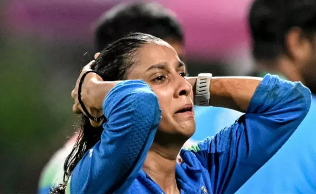 ಜಿಮ್ಖಾನಾ ಸದಸ್ಯತ್ವ ವಿವಾದ | ‘‘ಸುಳ್ಳು ಆರೋಪಗಳ’’ ಬಗ್ಗೆ ಮೌನ ಮುರಿದ ಜೆಮಿಮಾ ರೊಡ್ರಿಗ್ಸ್ ಜಿಮ್ಖಾನಾ ಸದಸ್ಯತ್ವ ವಿವಾದ | ‘‘ಸುಳ್ಳು ಆರೋಪಗಳ’’ ಬಗ್ಗೆ ಮೌನ ಮುರಿದ ಜೆಮಿಮಾ ರೊಡ್ರಿಗ್ಸ್