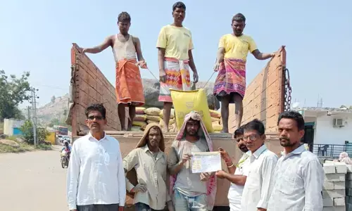 Yadgiri | ಸುರಪುರದಲ್ಲಿ ಕಾರ್ಮಿಕರಿಗೆ ಸರಕಾರಿ ಸೌಲಭ್ಯಗಳ ಬಗ್ಗೆ ಜಾಗೃತಿ ಅಭಿಯಾನ