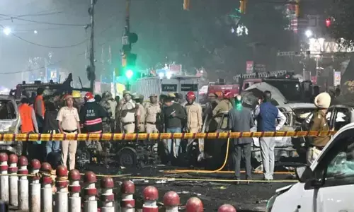 ದಿಲ್ಲಿ | ಕಾರು ಸ್ಫೋಟದ ಸ್ಥಳದ ಸಮೀಪ ಛಾವಣಿಯಲ್ಲಿ ತುಂಡಾದ ಕೈ ಪತ್ತೆ