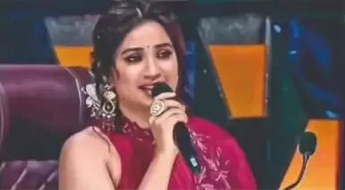 ಹೊಸದಿಲ್ಲಿ | ಶ್ರೇಯಾ ಘೋಷಾಲ್ ಸಂಗೀತ ಕಾರ್ಯಕ್ರಮದ ವೇಳೆ ನೂಕುನುಗ್ಗಲು ಹೊಸದಿಲ್ಲಿ | ಶ್ರೇಯಾ ಘೋಷಾಲ್ ಸಂಗೀತ ಕಾರ್ಯಕ್ರಮದ ವೇಳೆ ನೂಕುನುಗ್ಗಲು