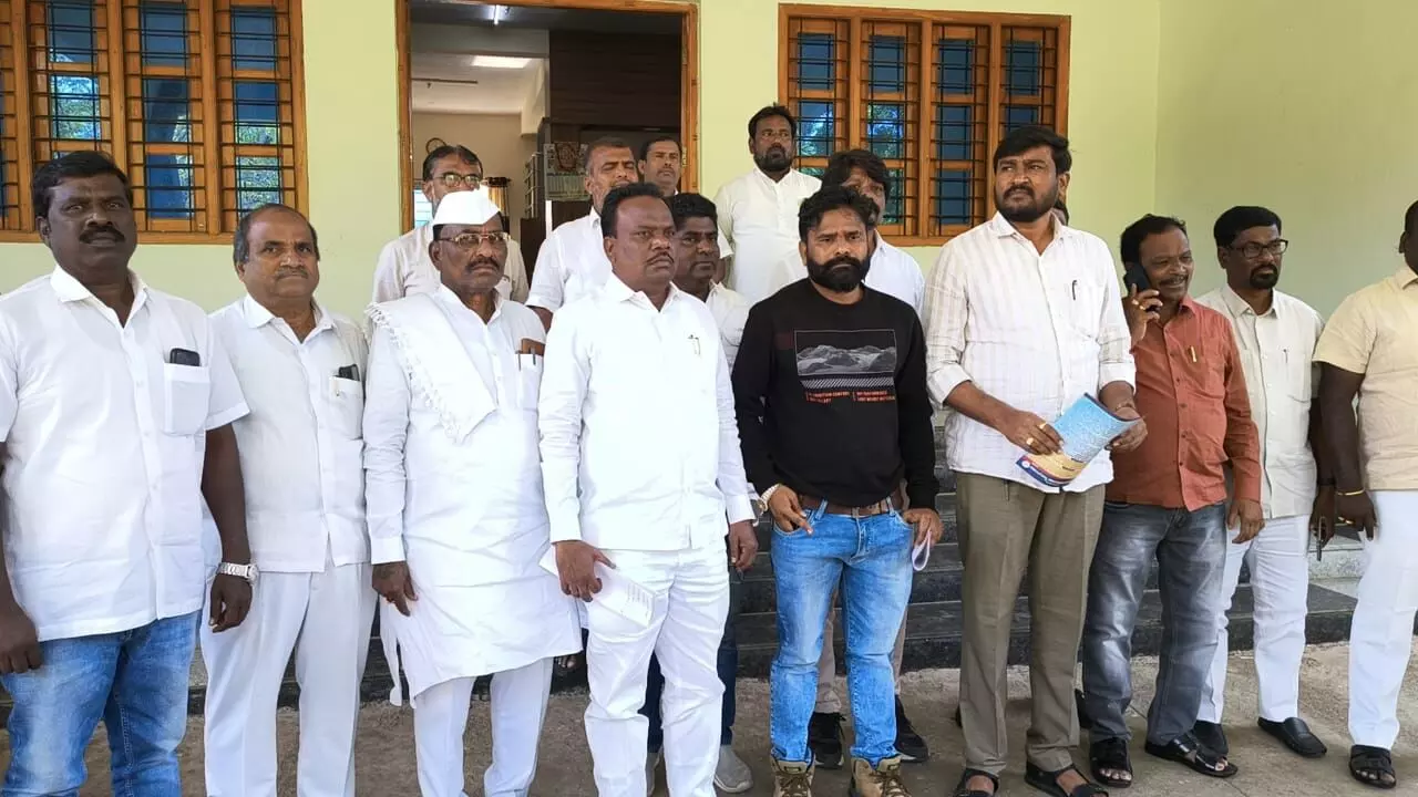 ಕಲಬುರಗಿ | ಆರೆಸ್ಸೆಸ್ ಪಥಸಂಚಲನಕ್ಕೆ ಪರ್ಯಾಯವಾಗಿ ಸಂವಿಧಾನ ಸಮರ್ಪಣಾ ದಿನ ಆಚರಣೆಗೆ ದಲಿತ ಸಂಘಟನೆಗಳ ನಿರ್ಧಾರ ಕಲಬುರಗಿ | ಆರೆಸ್ಸೆಸ್ ಪಥಸಂಚಲನಕ್ಕೆ ಪರ್ಯಾಯವಾಗಿ ಸಂವಿಧಾನ ಸಮರ್ಪಣಾ ದಿನ ಆಚರಣೆಗೆ ದಲಿತ ಸಂಘಟನೆಗಳ ನಿರ್ಧಾರ