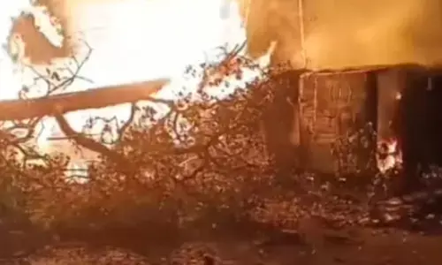 UTTARA KANNADA | ಅರಬೈಲ್ ಘಾಟ್ ನಲ್ಲಿ ಎಥೆನಾಲ್ ಸಾಗಾಟದ ಟ್ಯಾಂಕರ್ ಪಲ್ಟಿ: ಬೆಂಕಿಗಾಹುತಿ