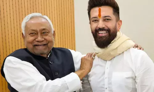 ಇನ್ನೂ ನಿಗೂಢವಾಗಿಯೇ ಉಳಿದ ಬಿಹಾರ ಮುಖ್ಯಮಂತ್ರಿ ಹುದ್ದೆ; ನಿತೀಶ್ ಕುಮಾರ್‌ರನ್ನು ಭೇಟಿಯಾದ ಚಿರಾಗ್ ಪಾಸ್ವಾನ್