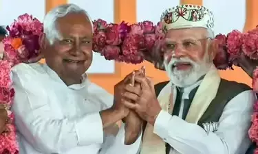 ನಿತೀಶ್ ಕುಮಾರ್ ನಿವಾಸಕ್ಕೆ ಸಚಿವರ ದಂಡು; ಪಾಟ್ನಾ-ದಿಲ್ಲಿಯಲ್ಲಿ ಸರಕಾರ ರಚನೆ ಮಾತುಕತೆ