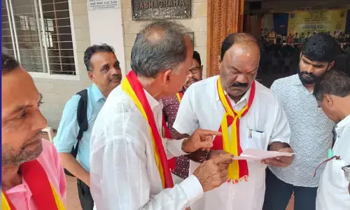 ಶಿರ್ವ | ದುಂಡಾವರ್ತನೆ ತೋರಿದ ಸರ್ವೇಯರ್ ವಿರುದ್ಧ ಕ್ರಮಕ್ಕೆ ಕೃಷಿಕರಿಂದ ಕಾಪು ಶಾಸಕರಿಗೆ ಮನವಿ