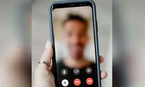 ಮಡಿಕೇರಿ: ಪತ್ನಿಗೆ ವಿಡಿಯೋ ಕರೆ ಮಾಡಿ ಆತ್ಮಹತ್ಯೆ ಮಾಡಿಕೊಂಡ ಪತಿ